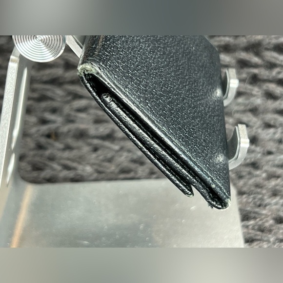 W010. ‼️💗RARE💗‼️ Mini Gucci Black Leather 6 key Ring Wallet/Card Holder EUC - Picture 4 of 10
